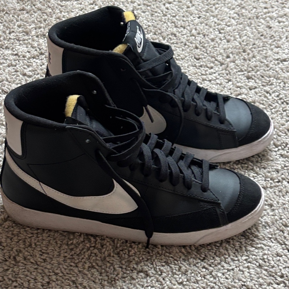 Nike Blazer 77